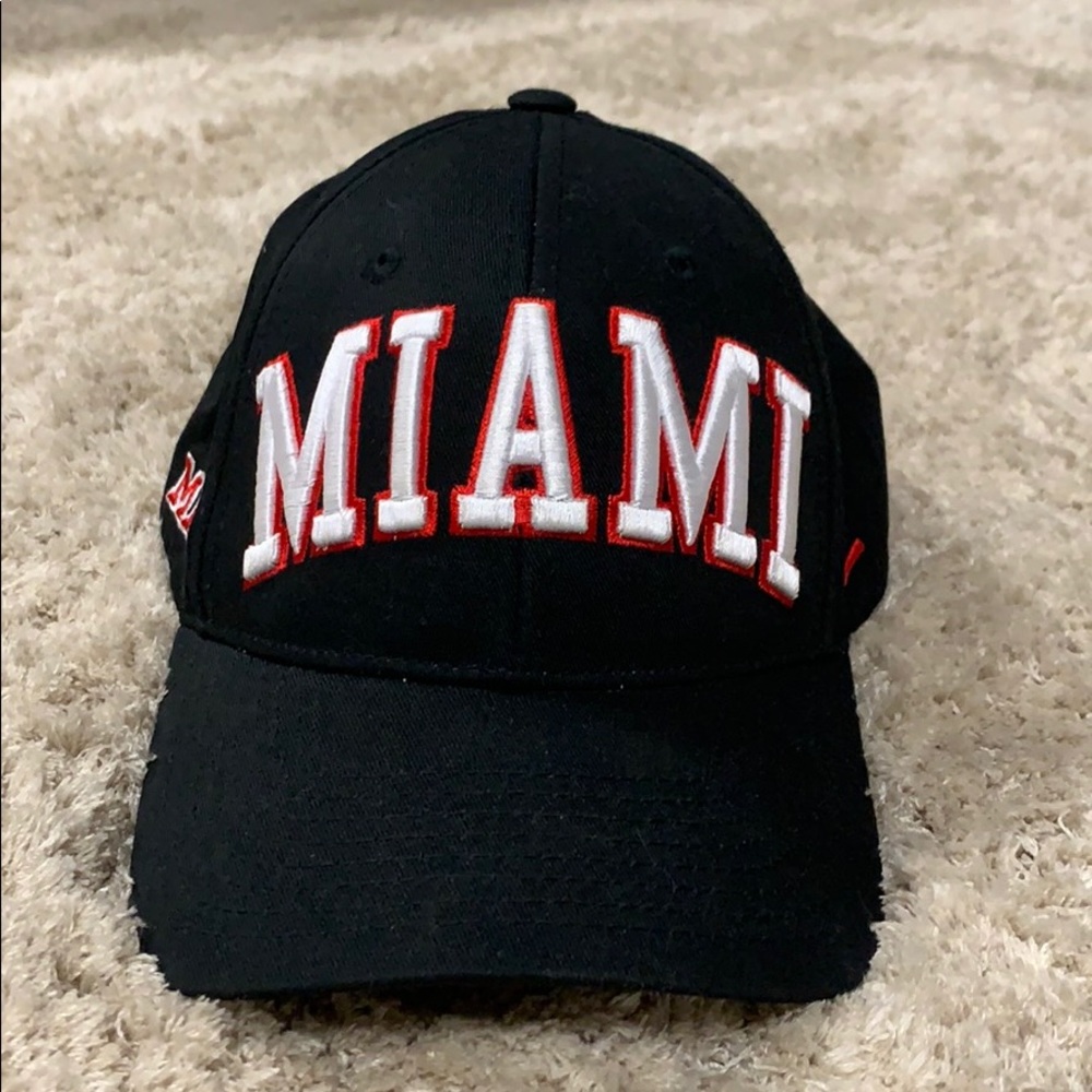 MIAMI OH BLACK SNAPBACK HAT